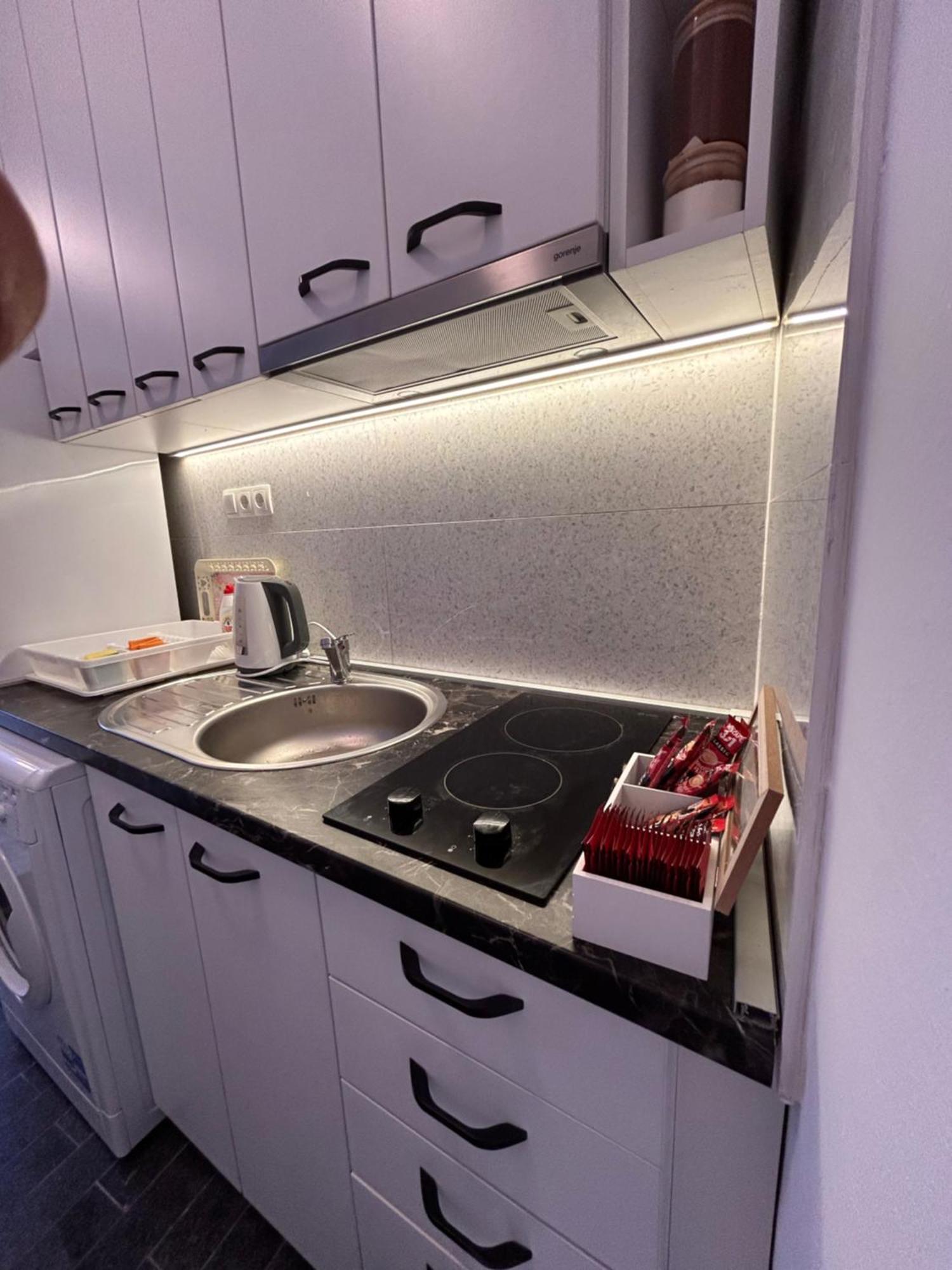 מוסטר Apartments City Zone מראה חיצוני תמונה