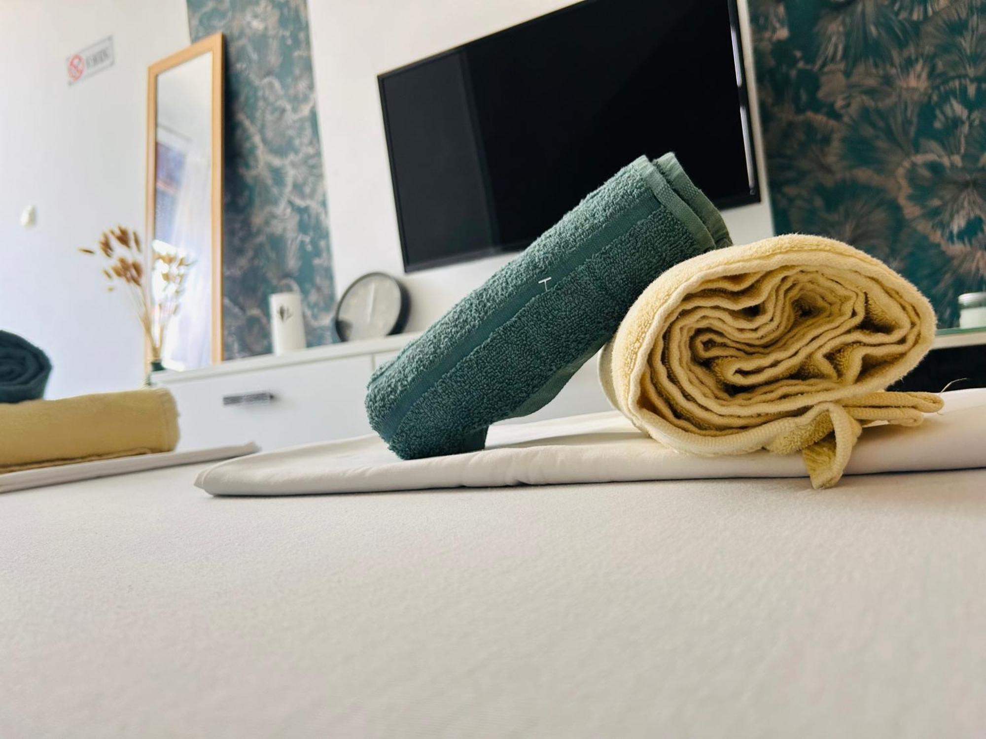 מוסטר Apartments City Zone מראה חיצוני תמונה